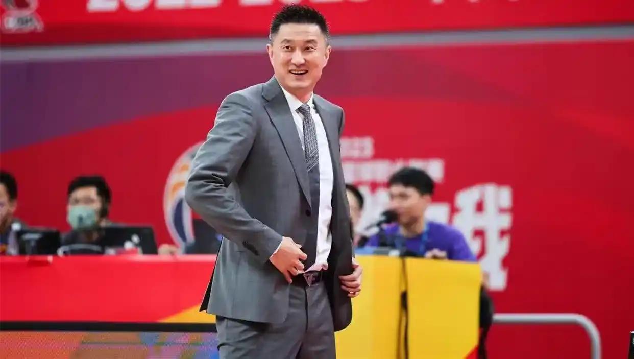 世界杯手机直播-CBA排行榜大变:北京掉出前5浙江挤进前4,广东冲第1,上海9连胜