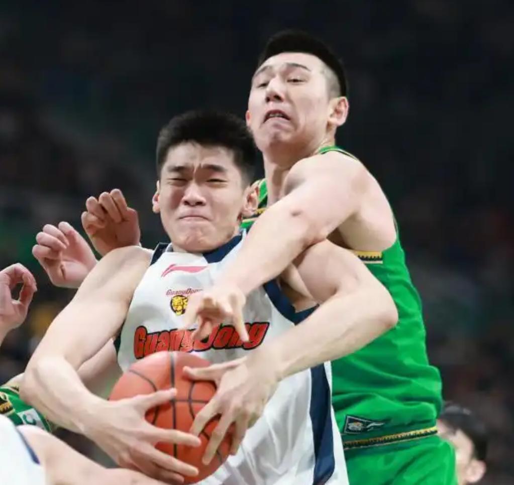 世界杯手机直播-CBA排行榜大变:北京掉出前5浙江挤进前4,广东冲第1,上海9连胜